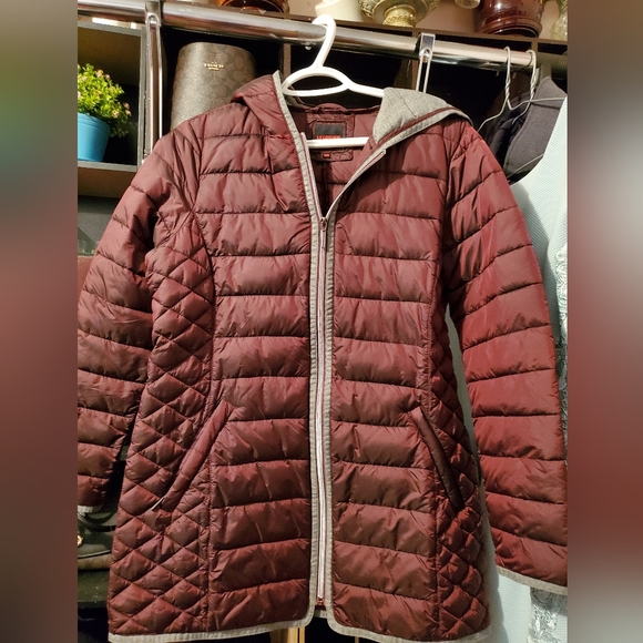 Le GRENIER women's coats - Picture 1 of 5